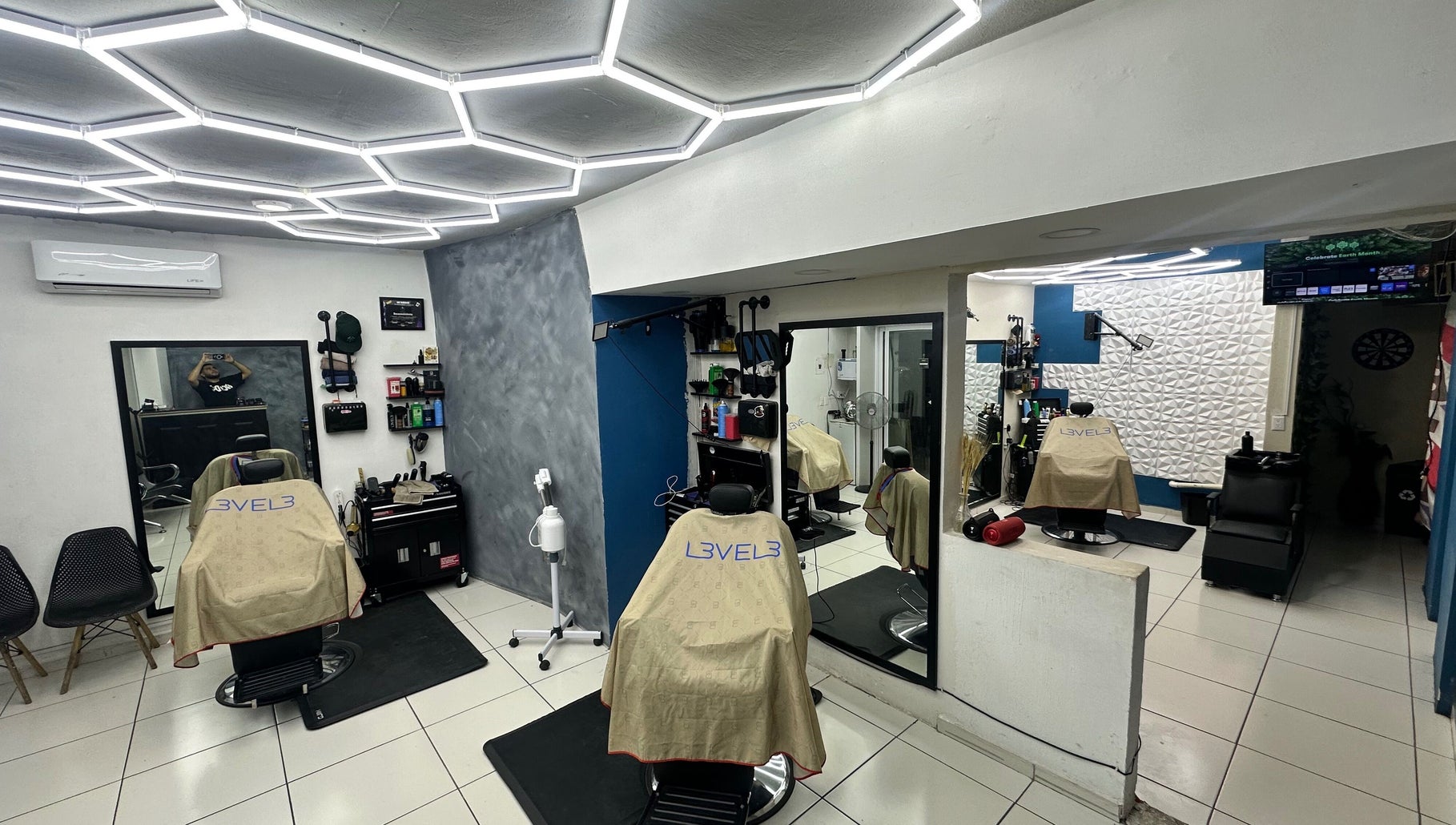 Estaciones de corte del local